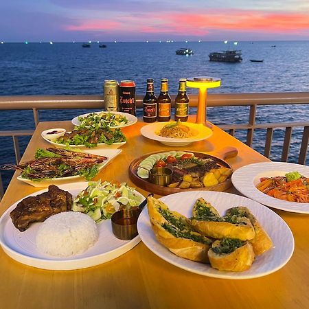 Sunset Sorrento Phu Quoc Aparthotel Екстериор снимка