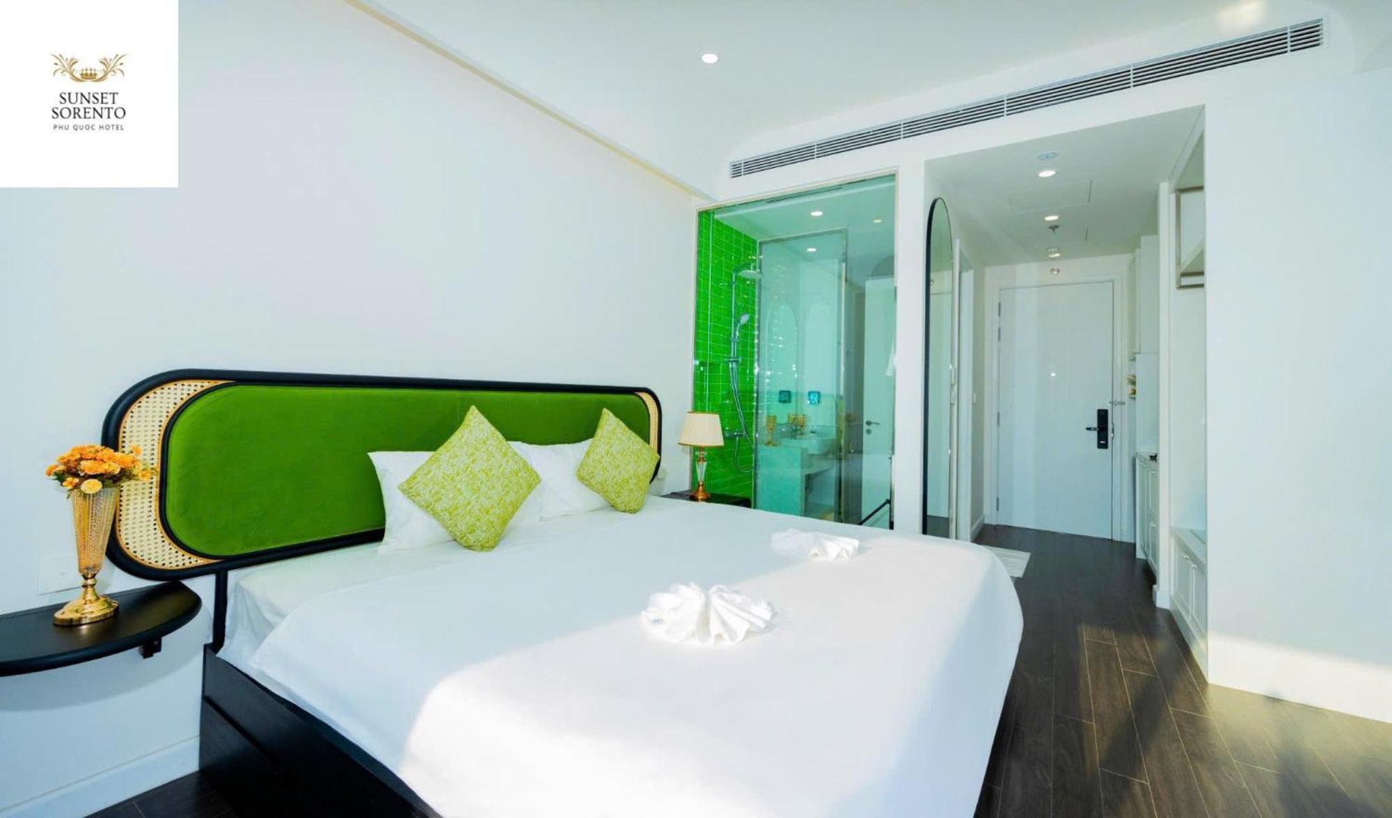 Sunset Sorrento Phu Quoc Aparthotel Екстериор снимка