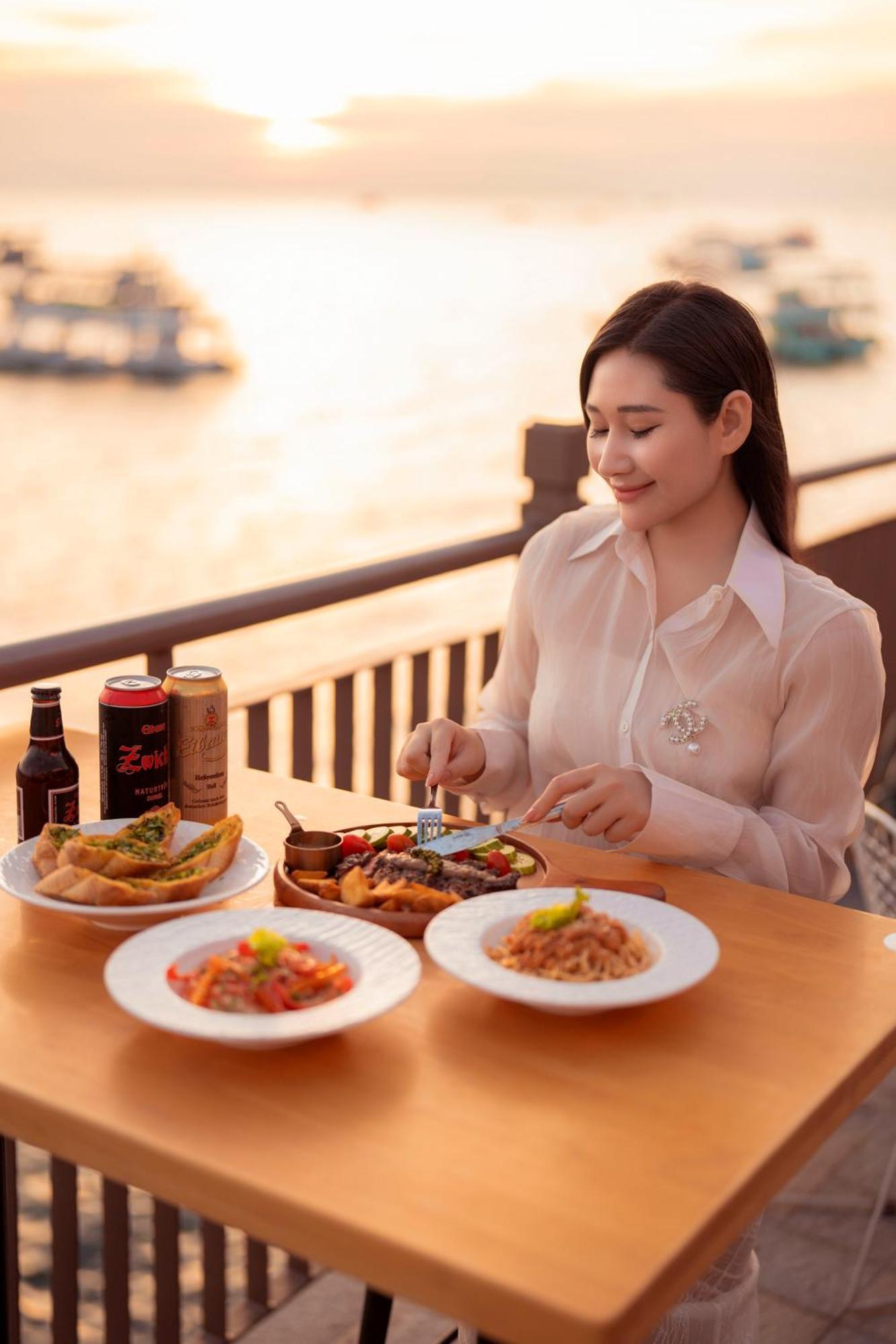 Sunset Sorrento Phu Quoc Aparthotel Екстериор снимка