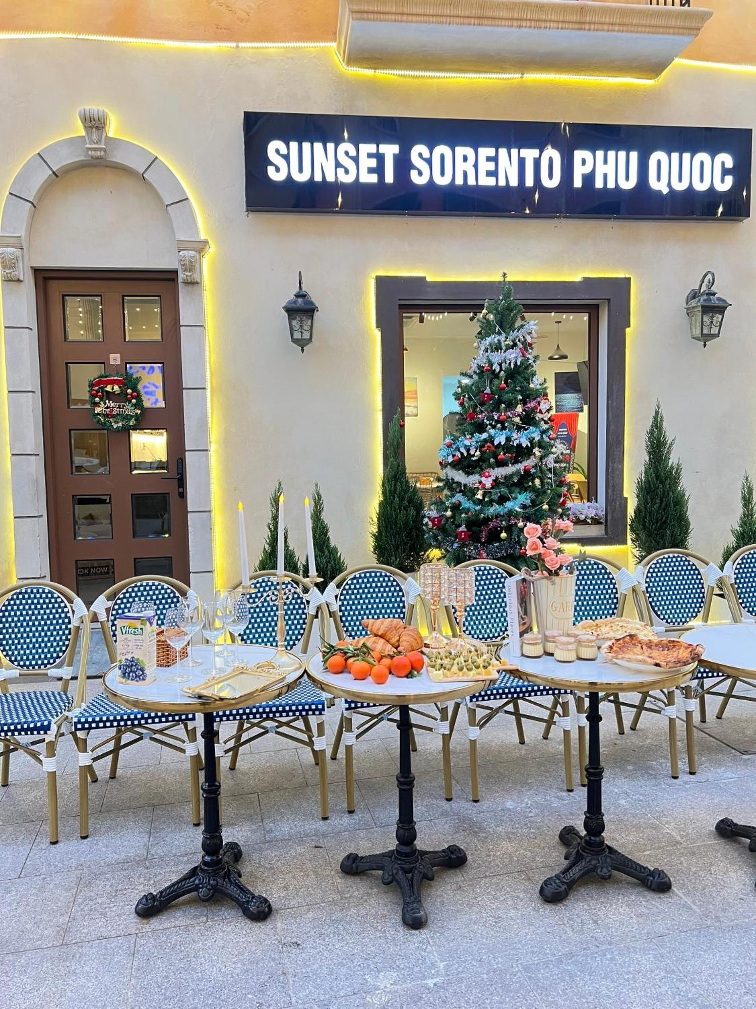 Sunset Sorrento Phu Quoc Aparthotel Екстериор снимка